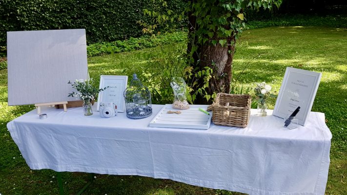 Gabentisch Hochzeitsfloristik